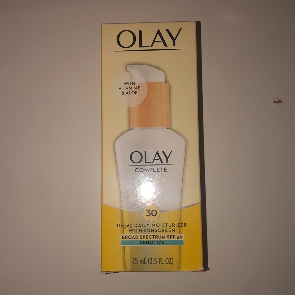 Olay Sensitive Skin Daily Moisturizer